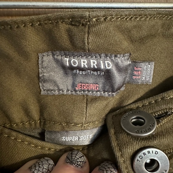 Torrid Olive Green Jegging - Picture 2 of 3
